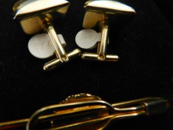 gold leaf cuff bar c a